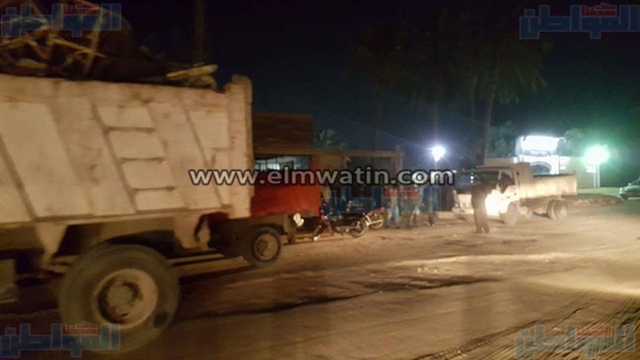 بالصور.. حملة ليلية على الكافيهات وإزالة الإشغالات بشارع فيصل واللبيني