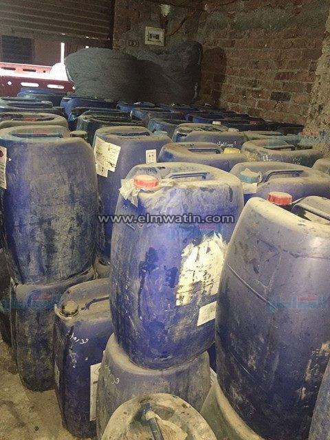 بالصور.. القبض على مدير مصنع هارب من 27 سنة سجن بحوزته 64 طن منظفات بدارالسلام