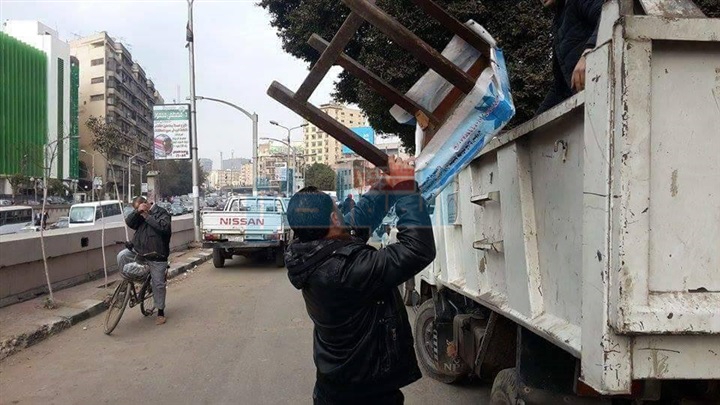 بالصور.. حملة مكبرة لإزالة الإشغالات بحي جنوب الجيزة