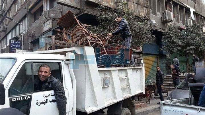 بالصور.. حملة مكبرة لإزالة الإشغالات بحي جنوب الجيزة