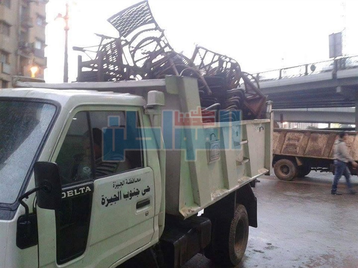 بالصور.. حملة مكبرة لإزالة الإشغالات بحي جنوب الجيزة