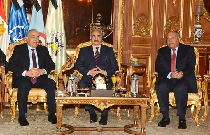 بالصور.. "الرميح": مستقبل ليبيا في بقاء "حفتر"