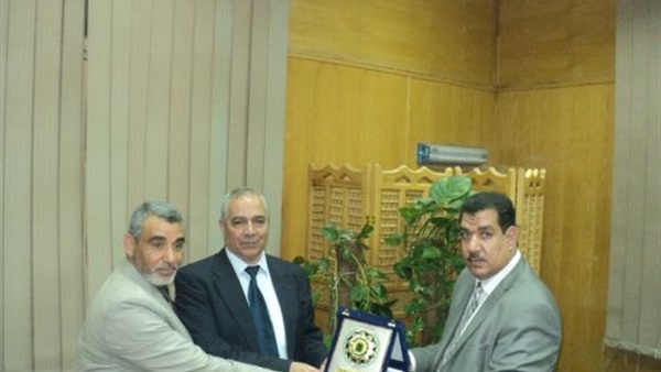 بالصور..جامعة بنها