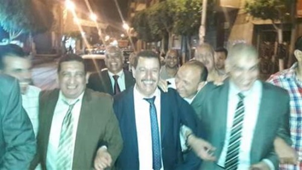 بالصور.. نقيب المحامين