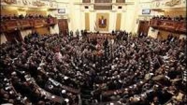 برلماني: تغيب النواب