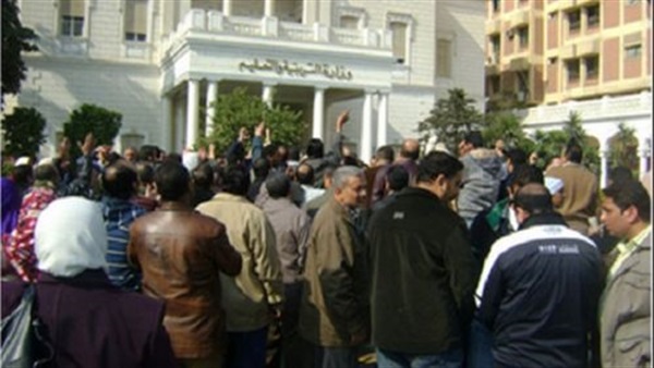 ”رجعونا كلنا” : قدامى