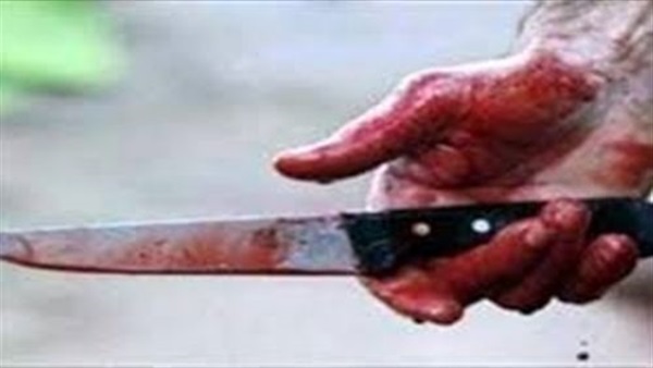 شاب يذبح صديقه بسبب