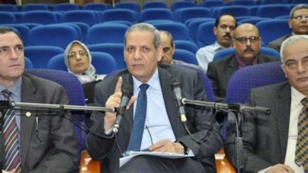 تجاهل المدارس الخاصة