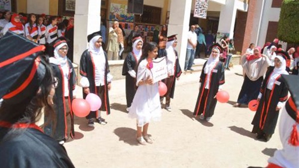 محافظ المنيا يحضر