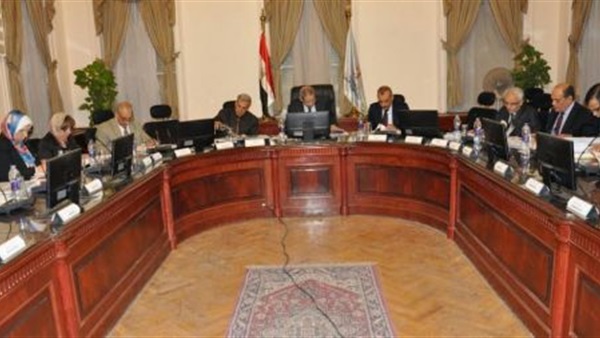 التعليم تقيم المعرض