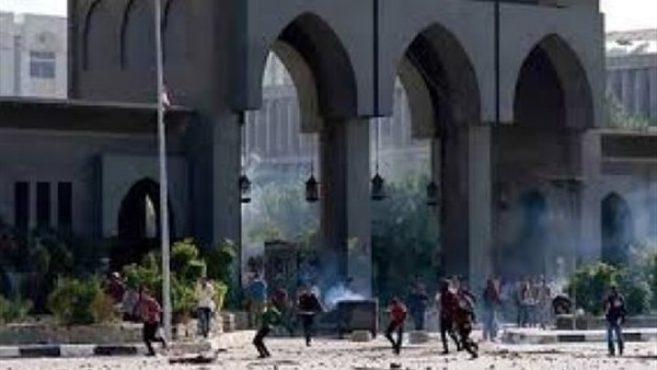 إخلاء سبيل 11 متهما