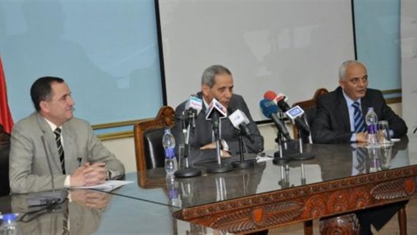 ”التعليم” تشكل لجنة