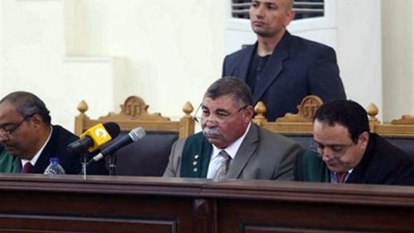 حجز محامي بتهمة الاشتراك