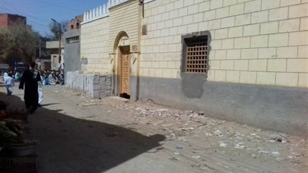 بالصور.. أهالي بطن
