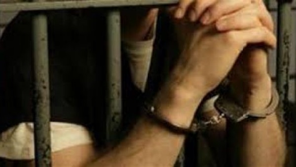 ضبط شخص يوزع منشورات