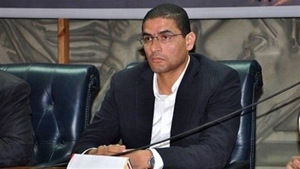 محمد أبو حامد يهنئ