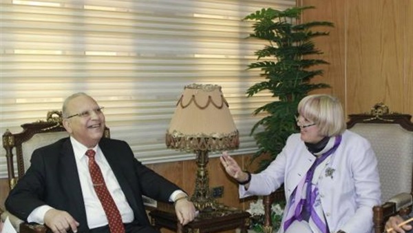 وزير العدل يلتقى