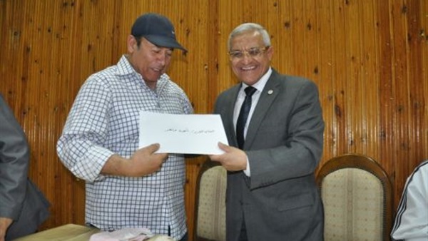 رئيس جامعة المنيا