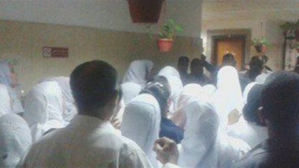وقفة احتجاجية بجامعة