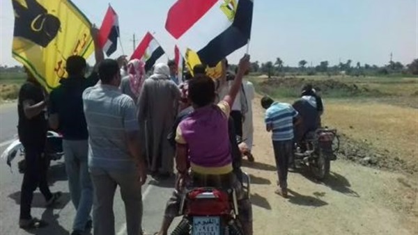 بالصور.. مسيرات موالية