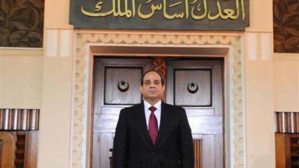 «السيسي» يعقد جلسة