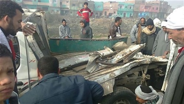 سيارة مجهولة تصطدم