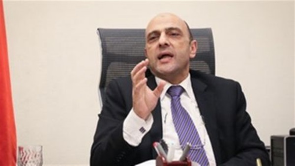 دوريات أمنية تجوب