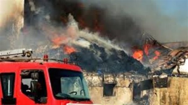 إخماد حريق بشقة سكنية