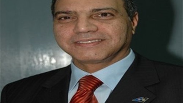 مصر للطيران تنقل