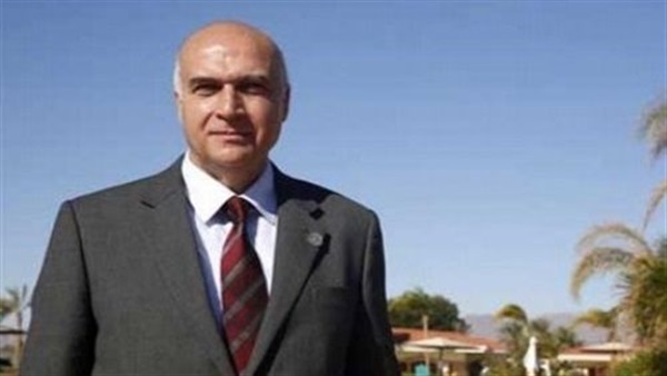 وزير السياحة يشارك