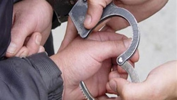 عمرو بدر والسقا داخل