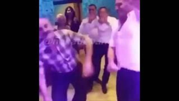 ابوين لعريس يخطفان