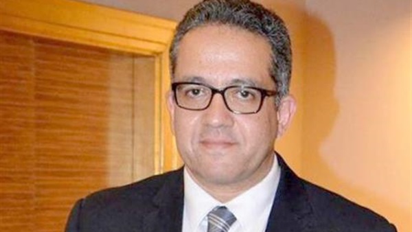 وزير الآثار المهندس