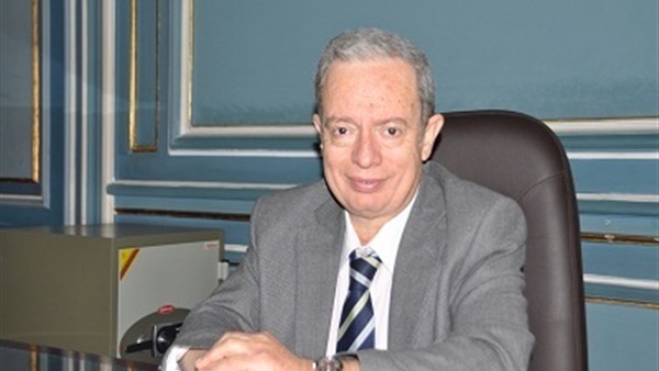 الدكتور محمد رشدي،