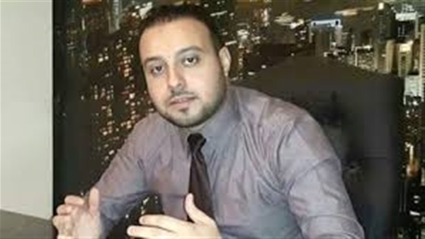 أحمد حسني، المحلل