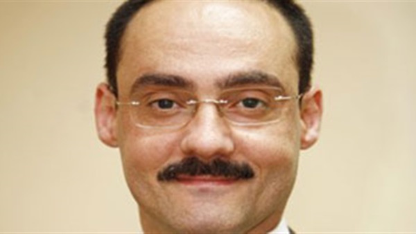 الصحفى شارل فؤاد