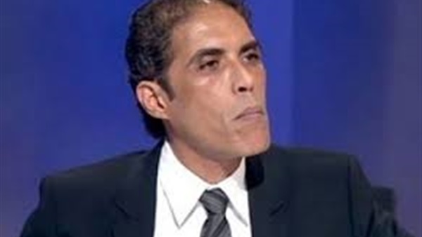 الكاتب الصحفي خالد