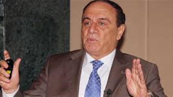محافظ الأقصر الأسبق