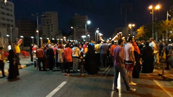 متظاهري الإسكان في