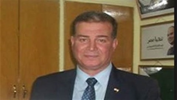 الدكتور عادل عبدالمنعم،