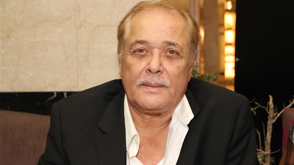 محمود عبد العزيز