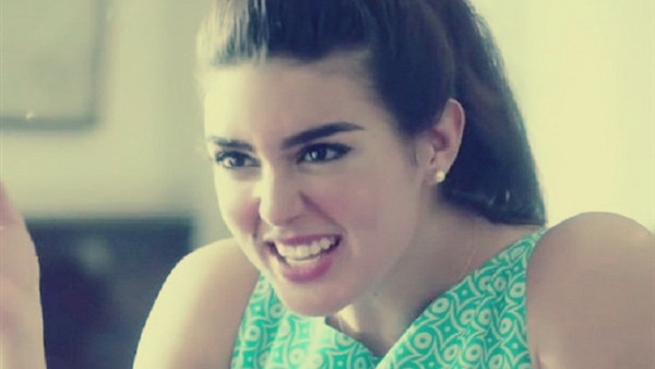 الفنانة ياسمين صبري