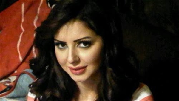 الفنانة إيناس النجار