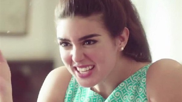 الفنانة الشابة ياسمين