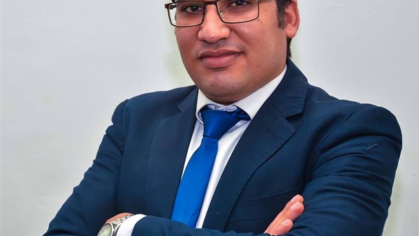 اليمني محمود غريب