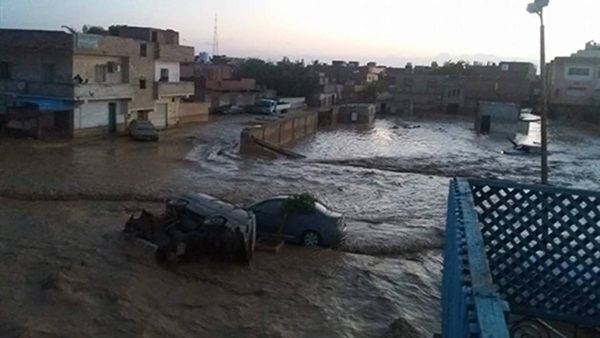 ضحايا السيول بطريق