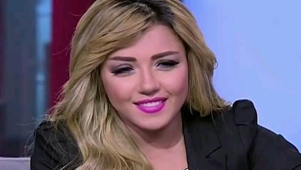 الفنانة سارة سلامة