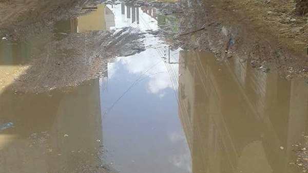 القرية غارقة بمياه