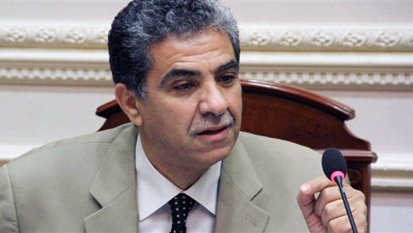الدكتور خالد فهمي