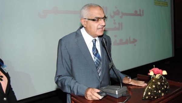 الدكتور أشرف عبد